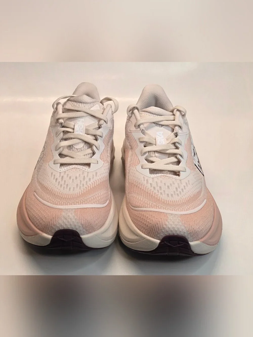 New Hoka One One Skyflow Running Shoes Lightweight Cushioning Women 7.5B